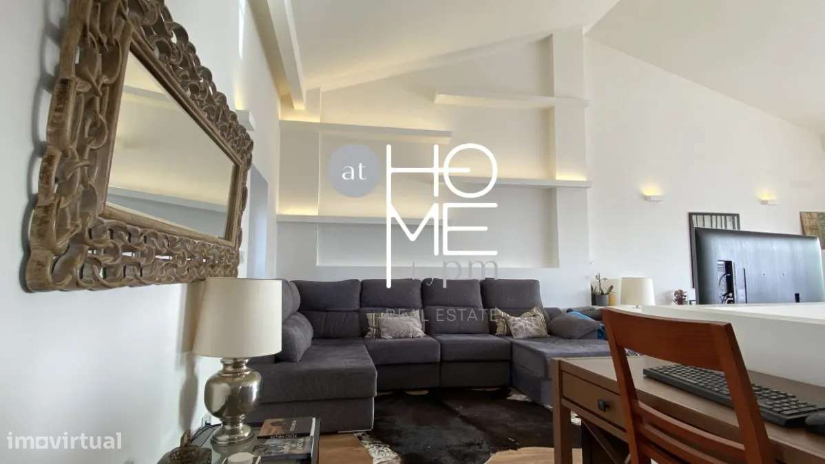 Caramão da Ajuda | Moradia T3 geminada única | Com garagem e terraço-8