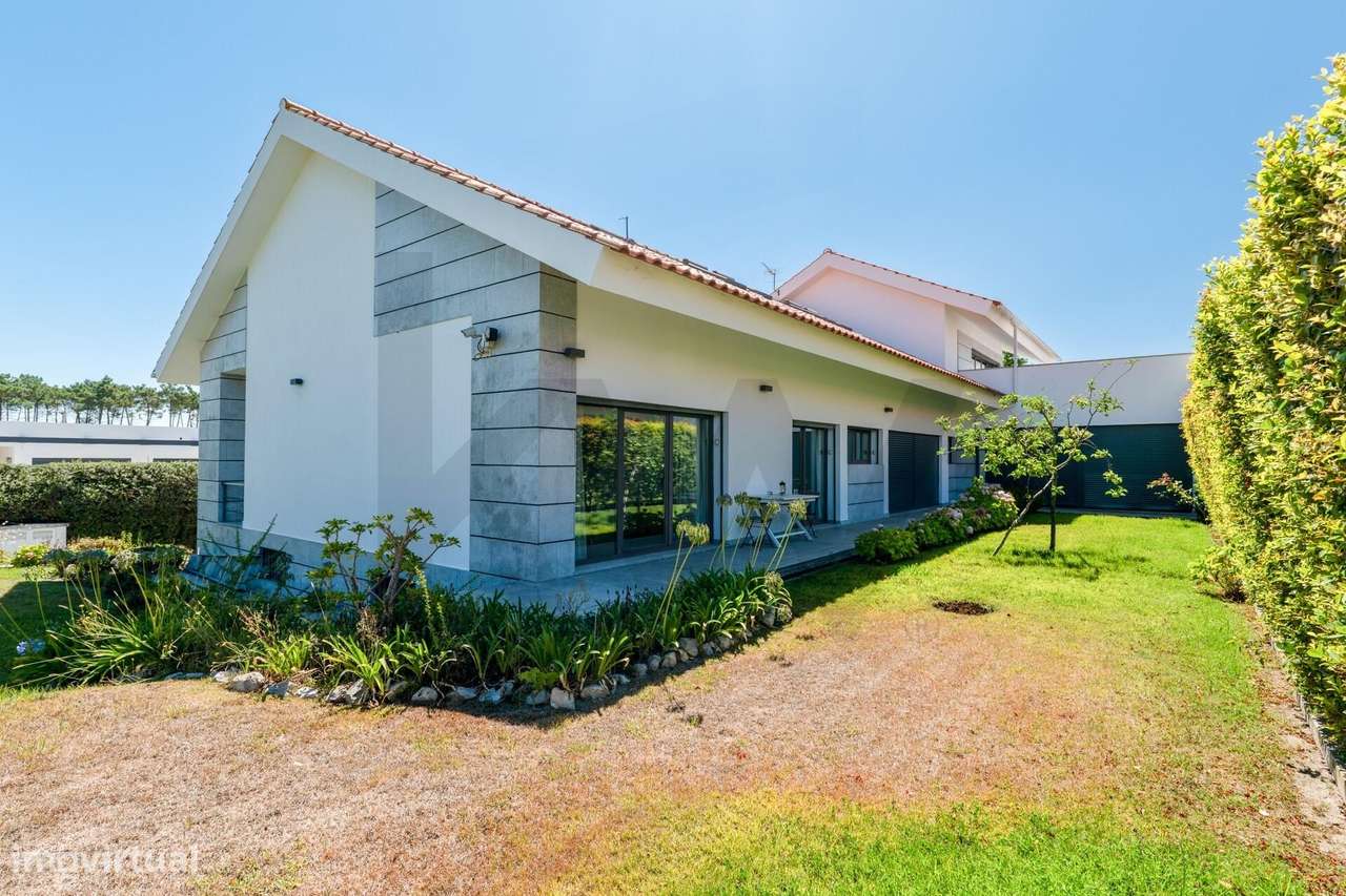 Moradia 322m2, 1.553m2 terreno, 8 assoalhadas, piscina, jardim, garage - Grande imagem: 4/60