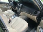 Dezmembrez Hyundai Santa Fe 2011 euro 5 - 2