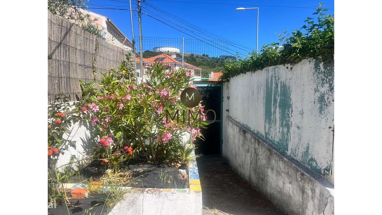 Moradia para Restaurar em Manique de Baixo-23