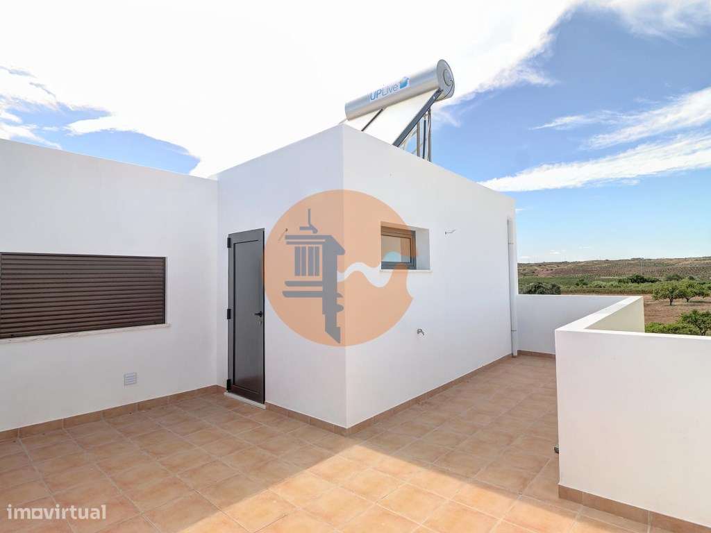 Moradia V3 de Design Personalizável com Piscina - Grande imagem: 5/28