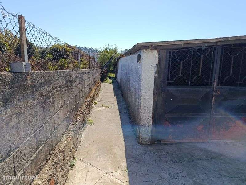 Moradia Independente T6 em Travanca- Santa Maria da Feira - Grande imagem: 5/12