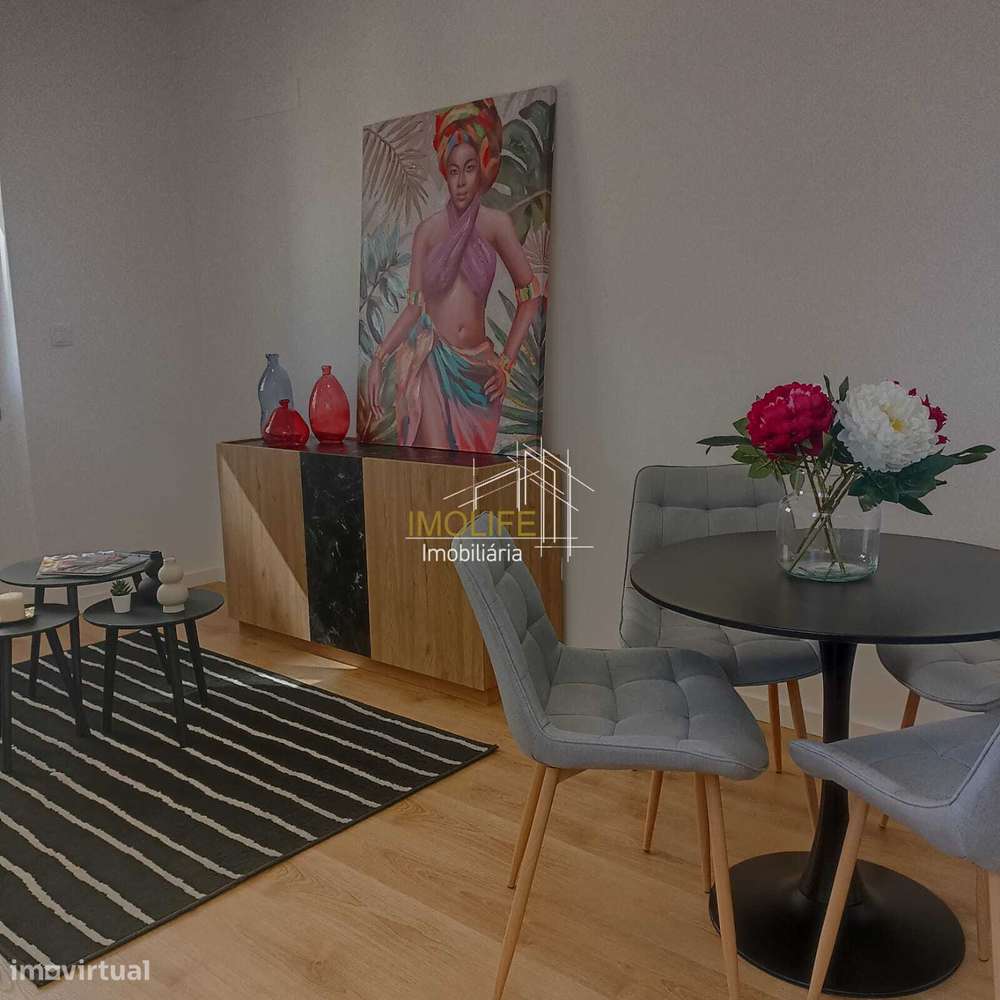 Apartamento T3 totalmente remodelado em Benfica-20