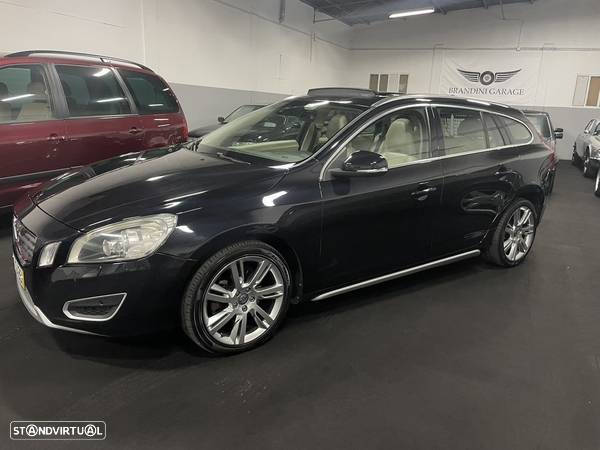 Volvo V60 2.0 D3 Summum - 1