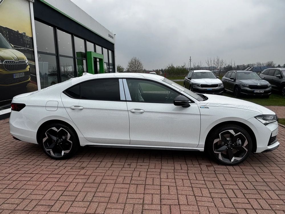SKODA SUPERB Superb Sportline 2.0 TDI 193 KM 7-biegowa DSG 4x4