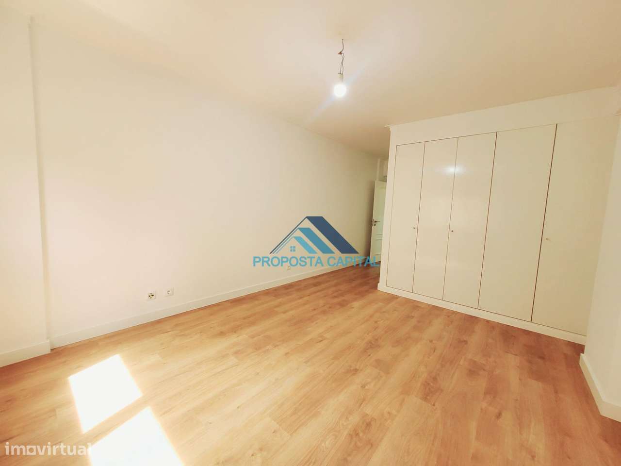 APARTAMENTO T3 TOTALMENTE REMODELADO | ESTRADA DA LUZ - COM GARAGEM-37
