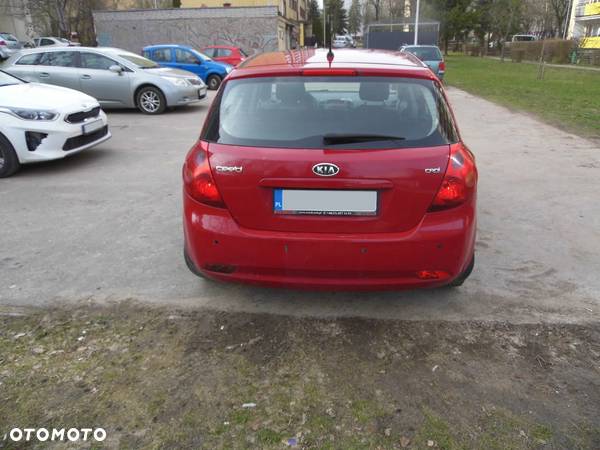 Kia Ceed - 5