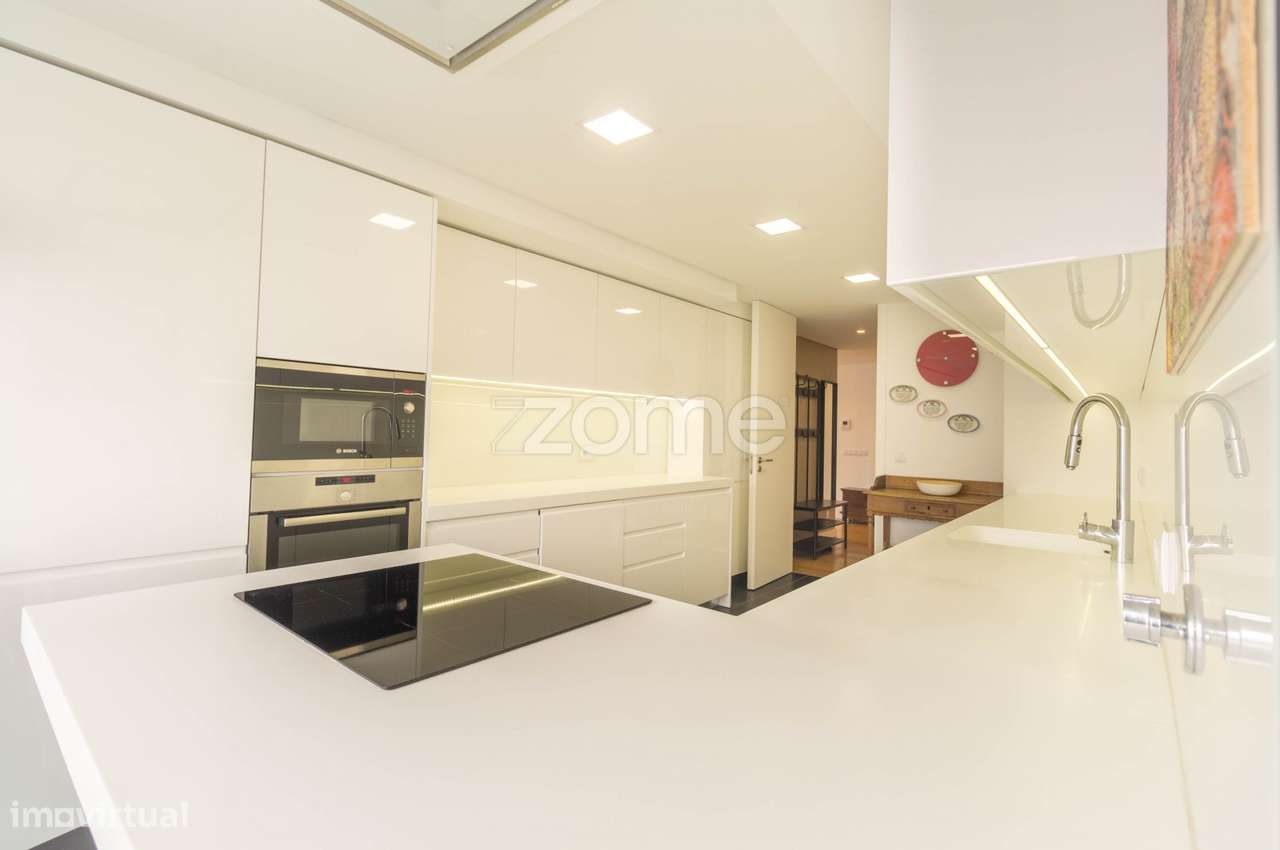 Penthouse T4 com vista mar-11