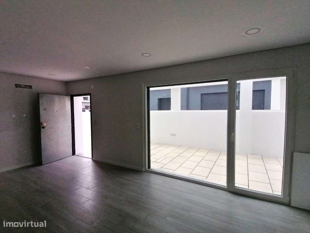 OFERTA ESCRITURA | Moradia T3 | Piscina | Fernão Ferro - Grande imagem: 4/20