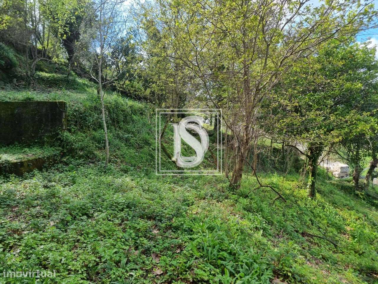 Moradia Isolada T3 em Parada do Bouro-24