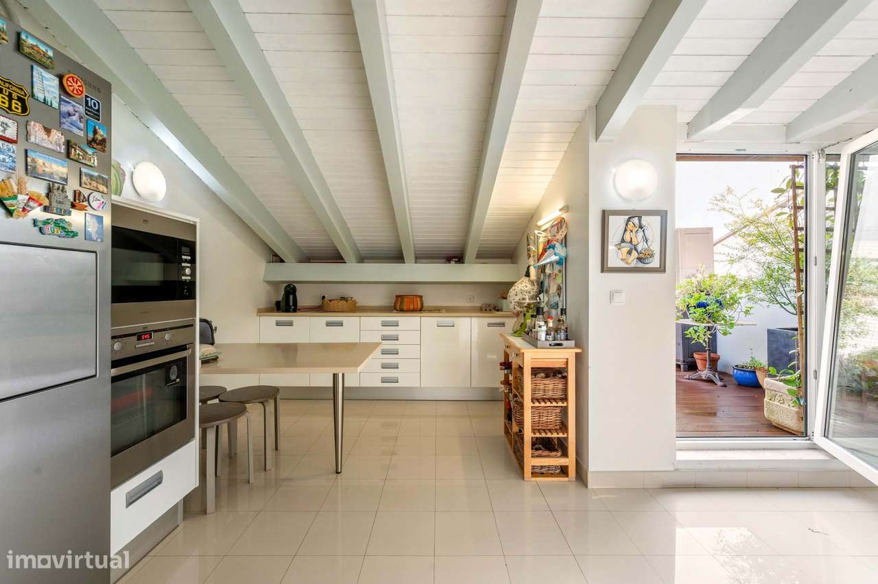 Apartamento T2 com 4 terraços e garagem nas Avenidas Novas, Lisboa-20