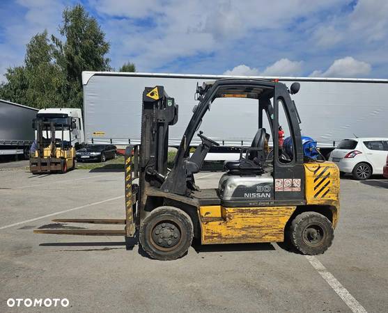 Nissan UGD 02A30PO / UDŹWIG 3000 KG - 6