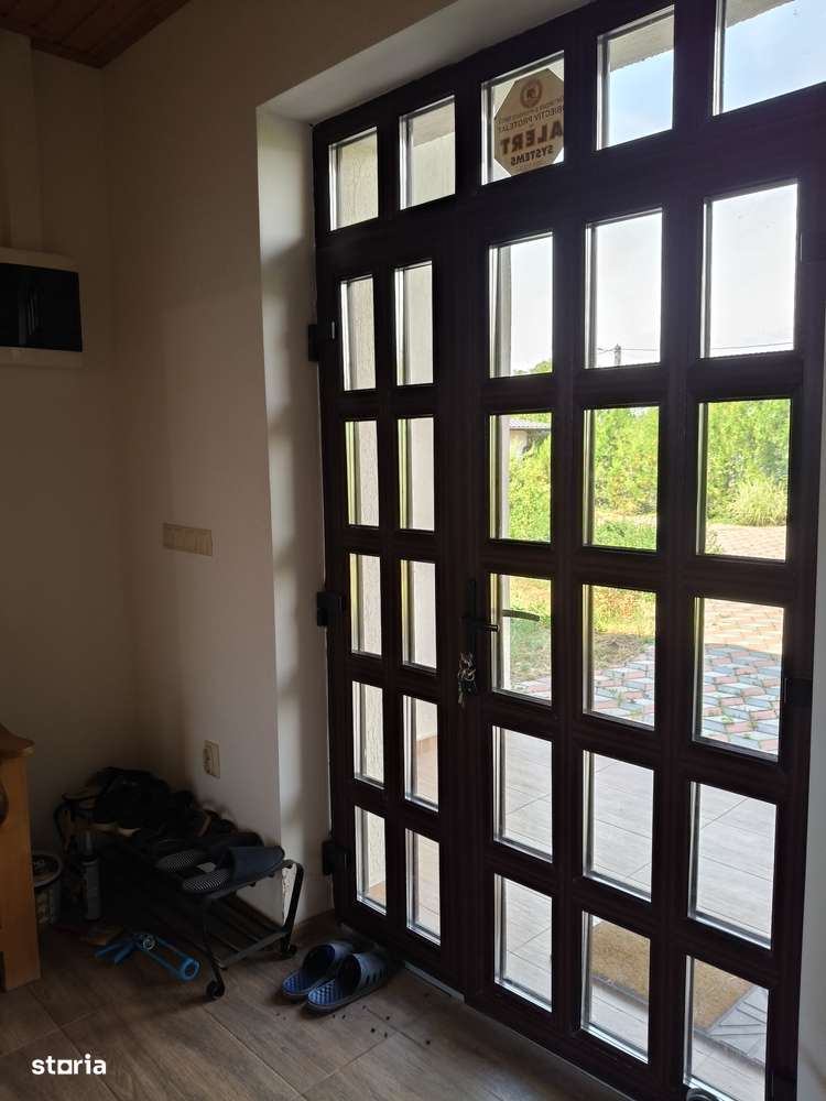 Valea Calugareasca-Radila-Casa de locuit deosebita-9