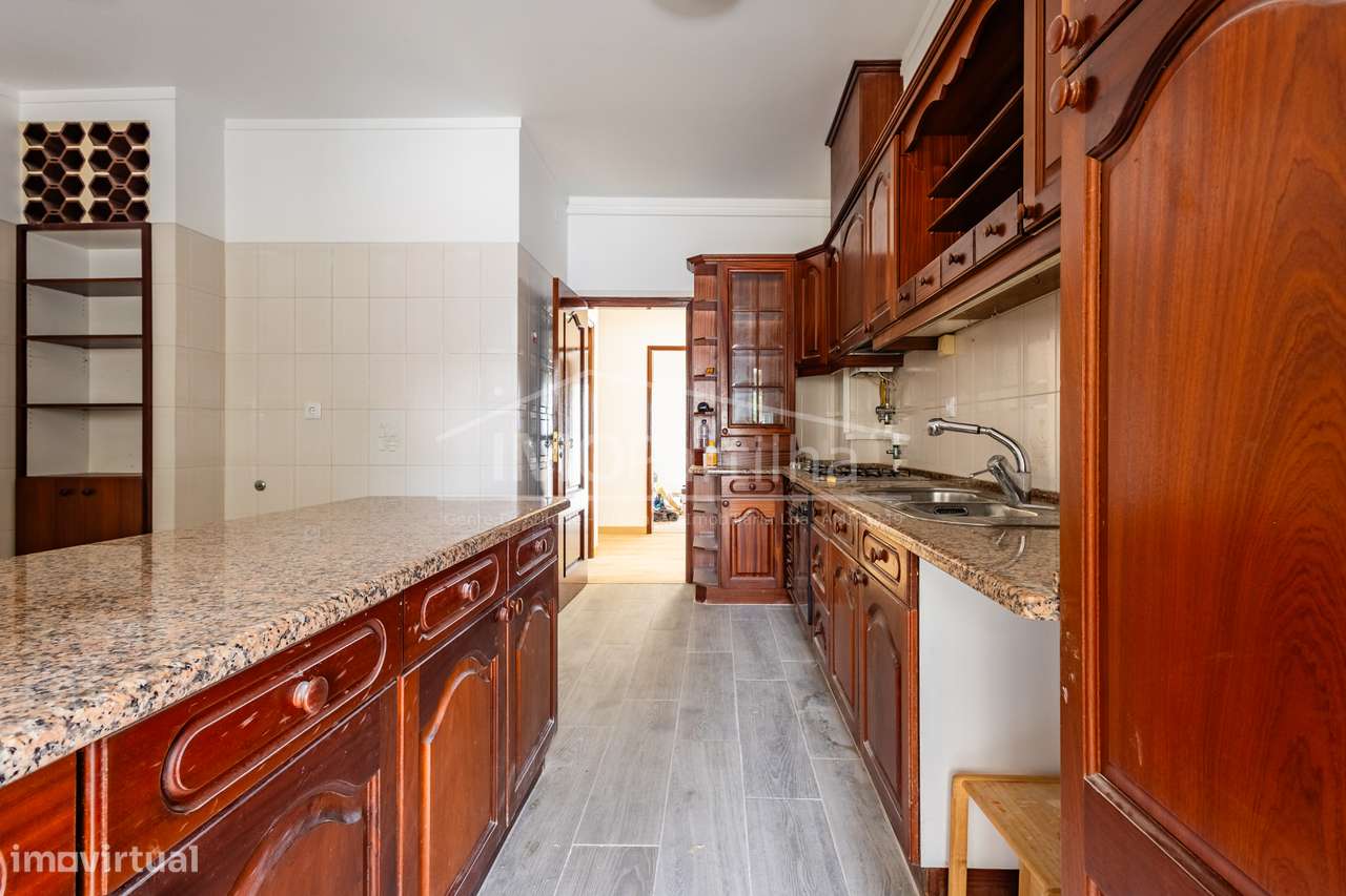 Apartamento t3 à venda na Avenida Mariano Cyrillo de Carvalho
estoril-22