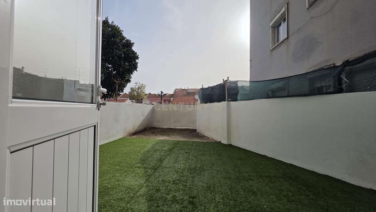 T1 Remodelado com Terraço – Vila Franca de Xira-8