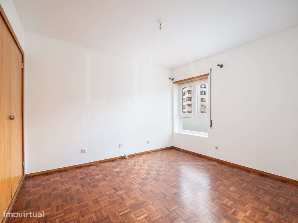 Apartamento T4 com Garagem | Rua Sanches da Gama, Coimbra-21
