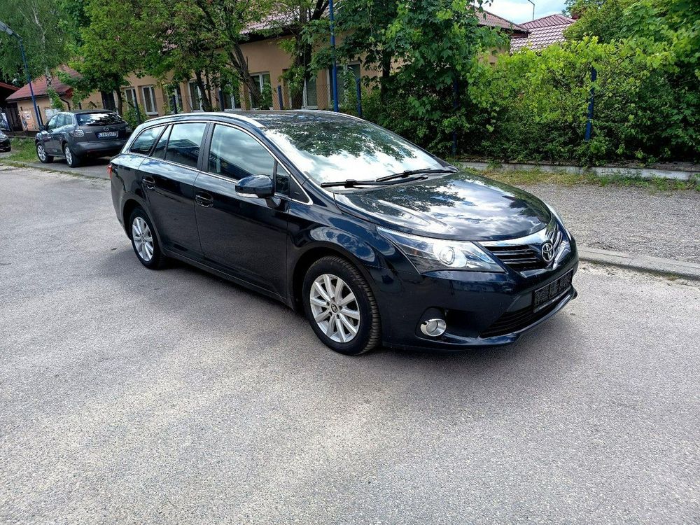 Toyota Avensis III 2011
