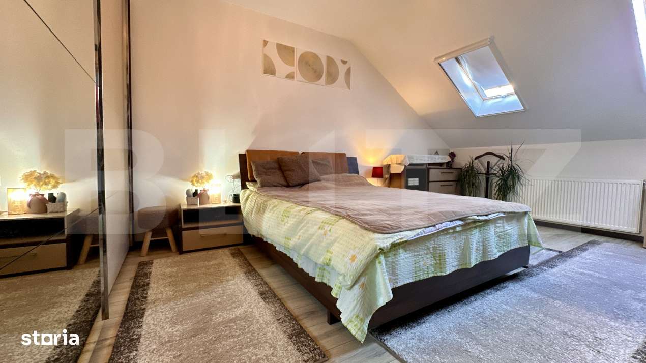 Apartament cu 3 camere si 2 bai, curte comuna, centrala pe gaz, ultrac - Imagine principală: 4/14