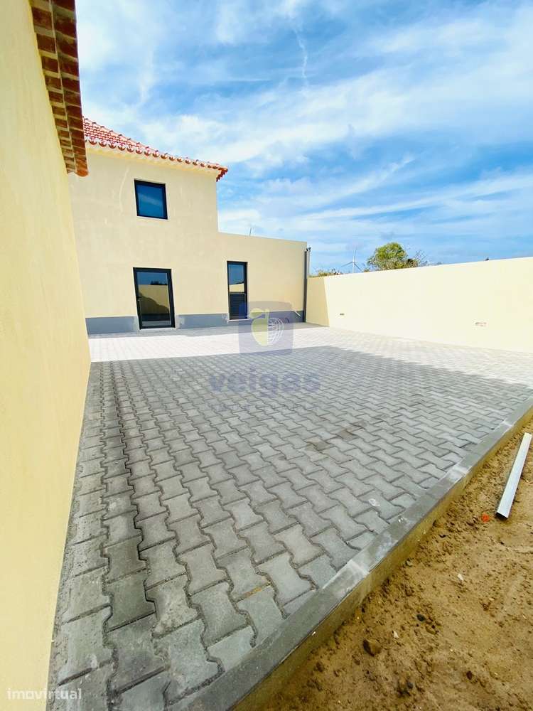 Moradia Recuperada T3 - São Bartolomeu dos Galegos-5