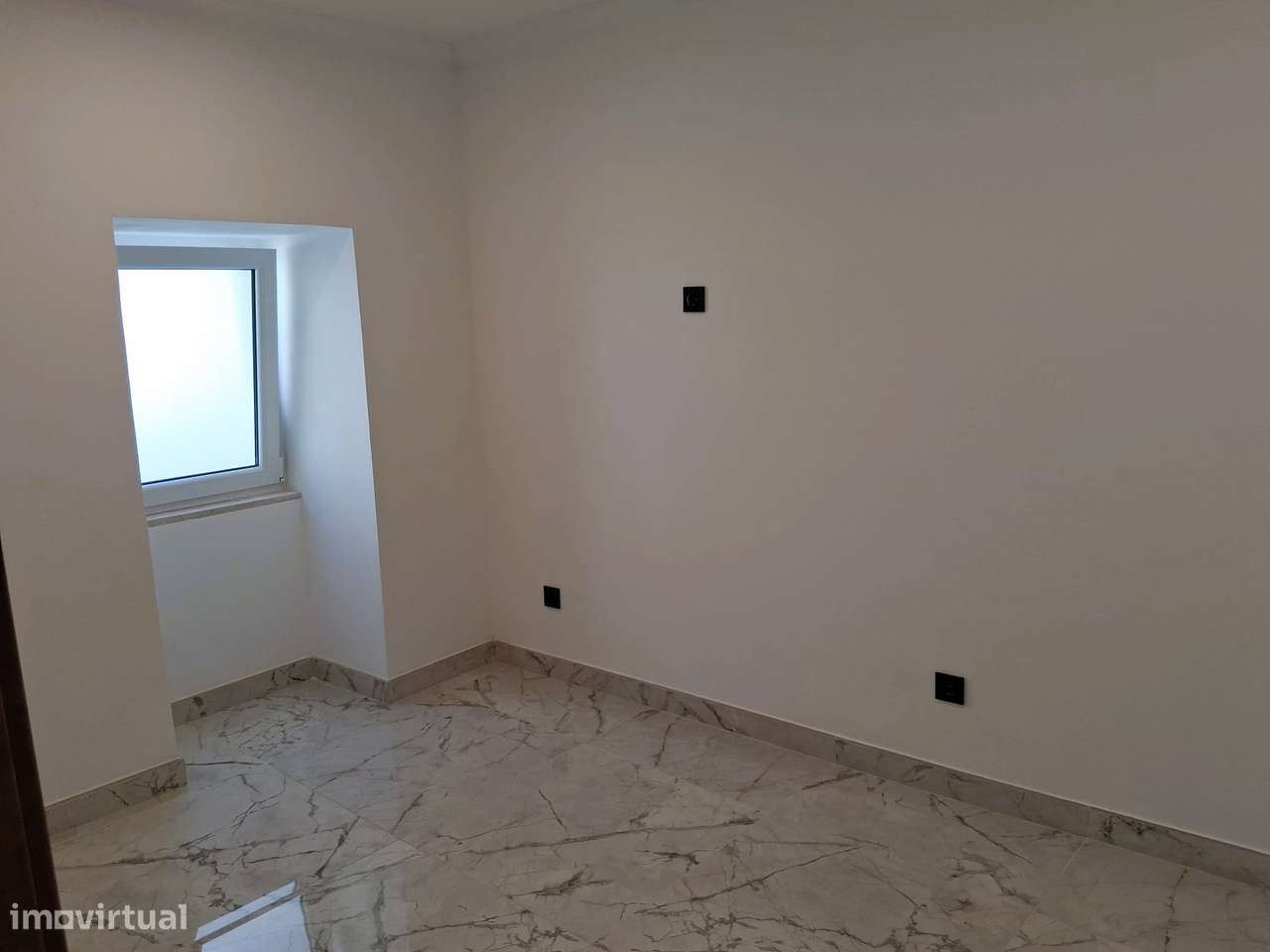 Moradia T2 em remodelação-15