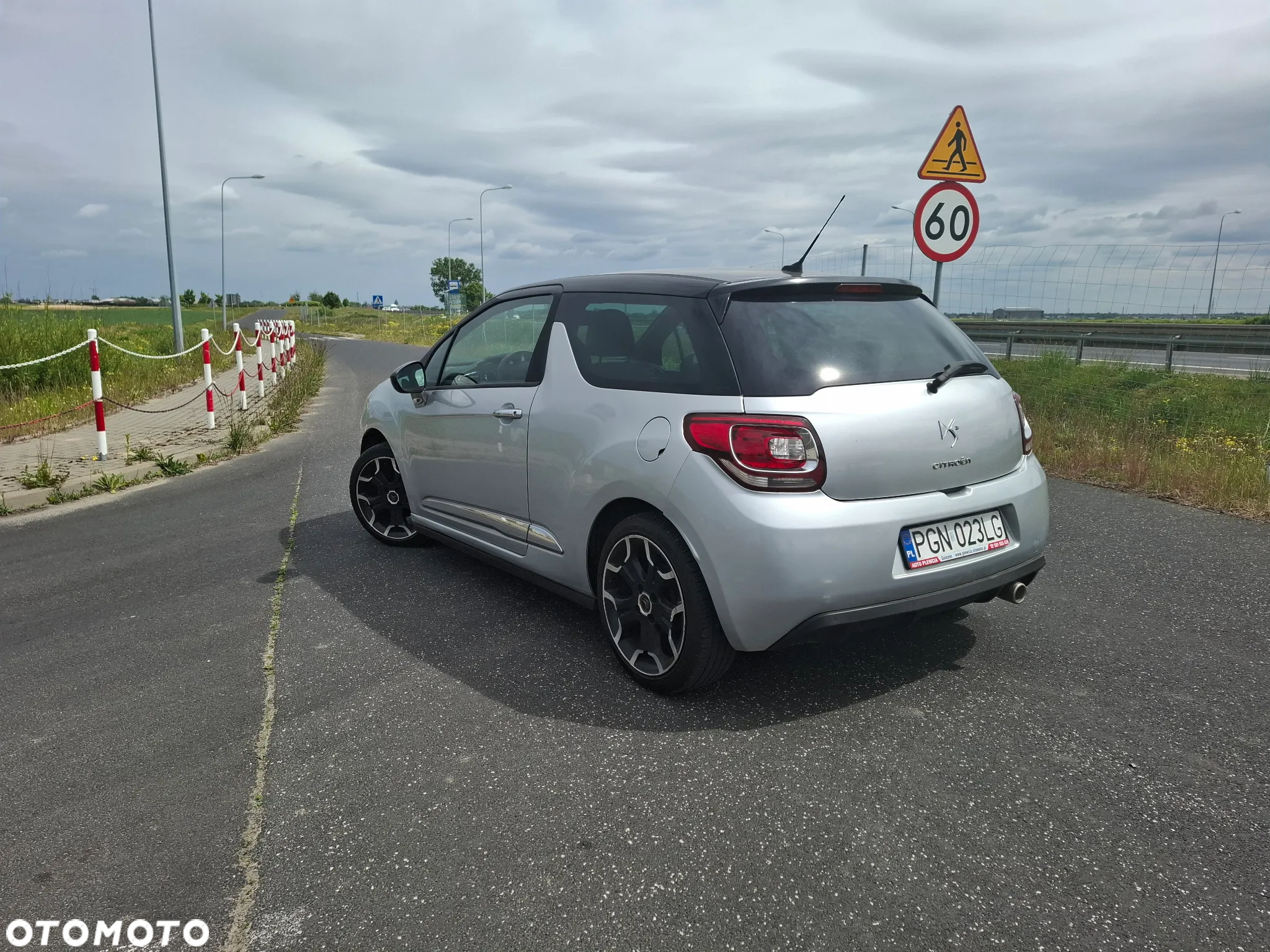 Citroën DS3 1.6 e-HDi SoChic - 2