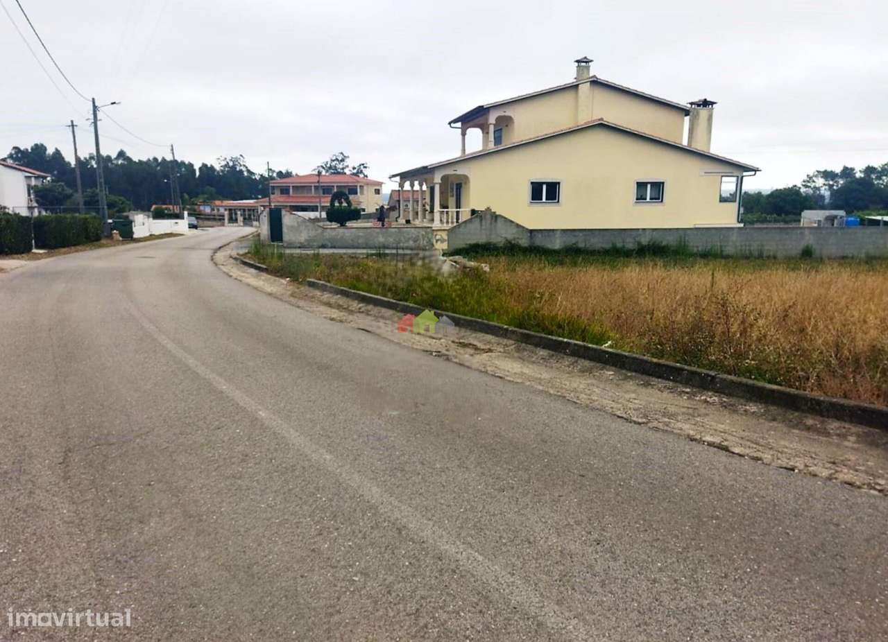 Terreno c/ 1.438 m2 com viabilidade de construção, em Leiria - Grande imagem: 3/6