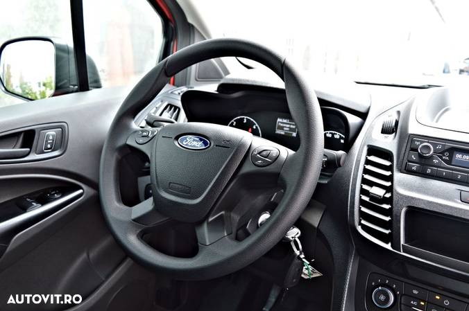 Ford Transit Connect - 16