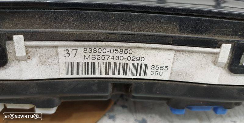 Quadrante Toyota Avensis Três Volumes (_T25_) - 3