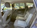 Ford S-Max - 11