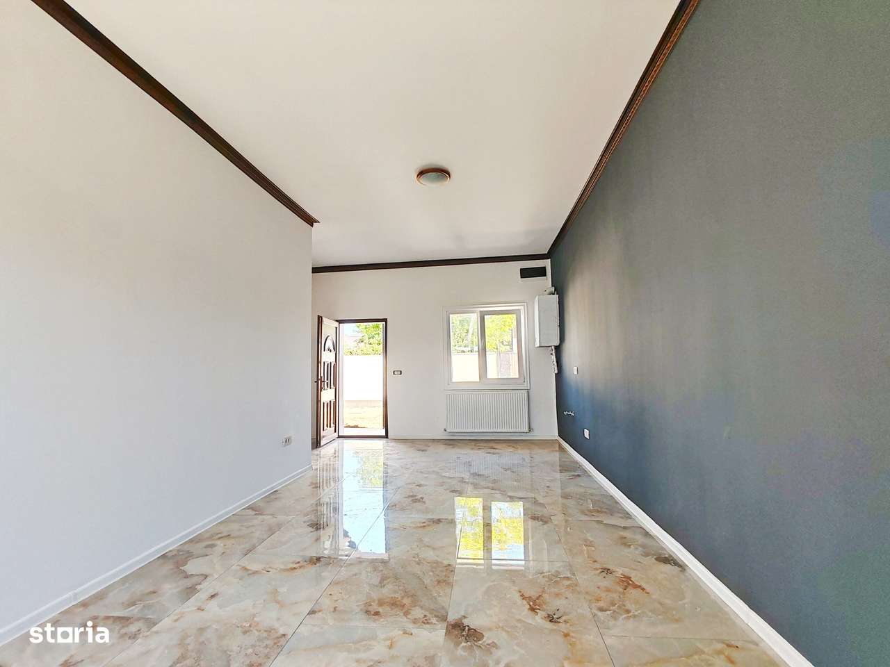 Vindem casa in Navodari-5