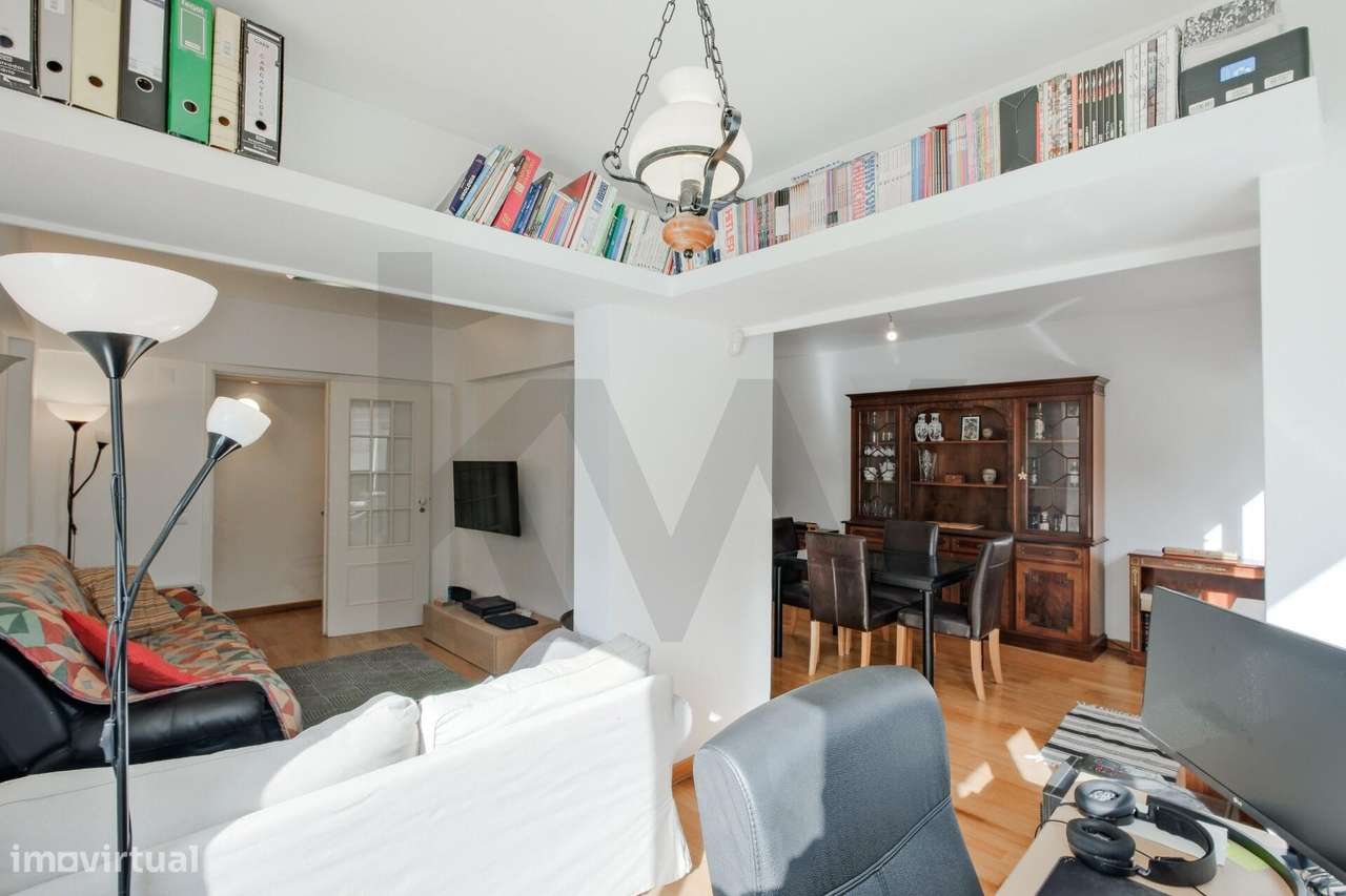 Arrendamento Apartamento T2 Mobilado na Estrada da Torre, Lombos - Grande imagem: 5/29