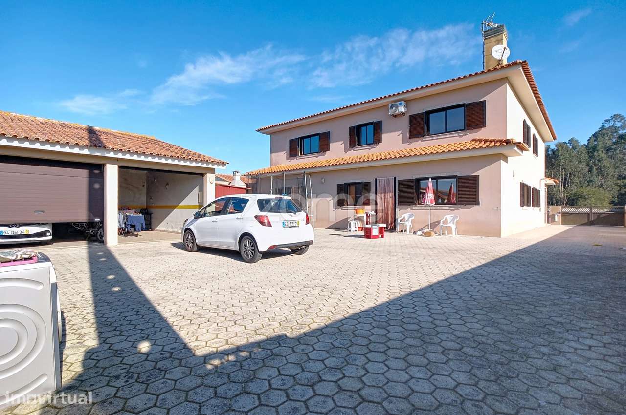 Excelente Moradia T5 + 1 em Vagos-28