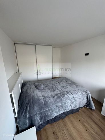 T3 Remodelado | Lugar de Garagem + Arrumo | Próximo ao Marquês-10