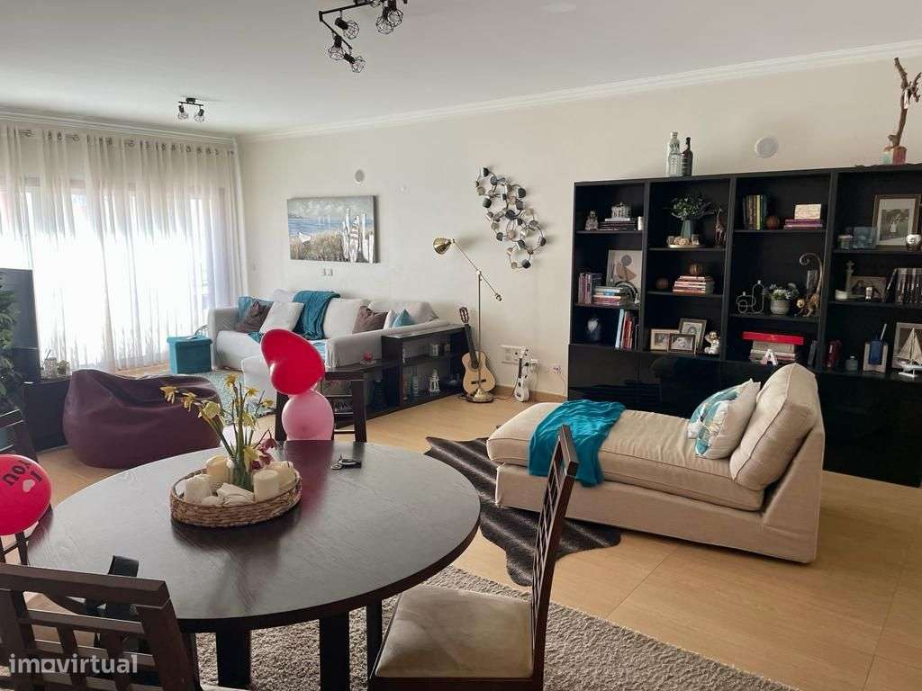 Apartamento T3 com garagem e piscina em Tomar - Grande imagem: 5/11