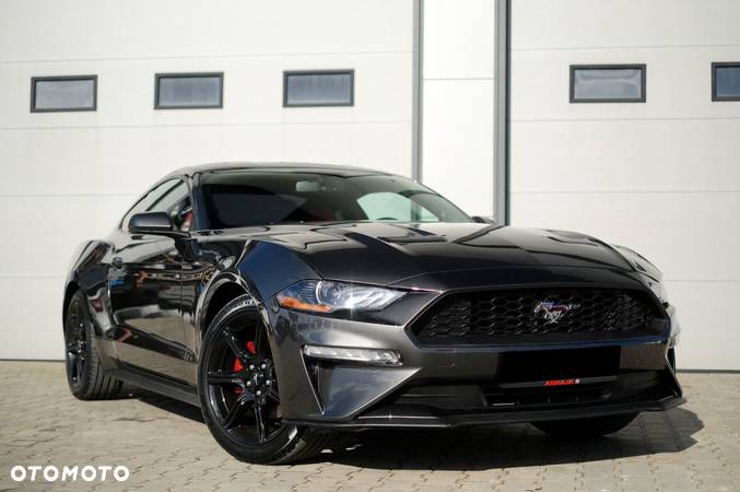 Ford Mustang - 7