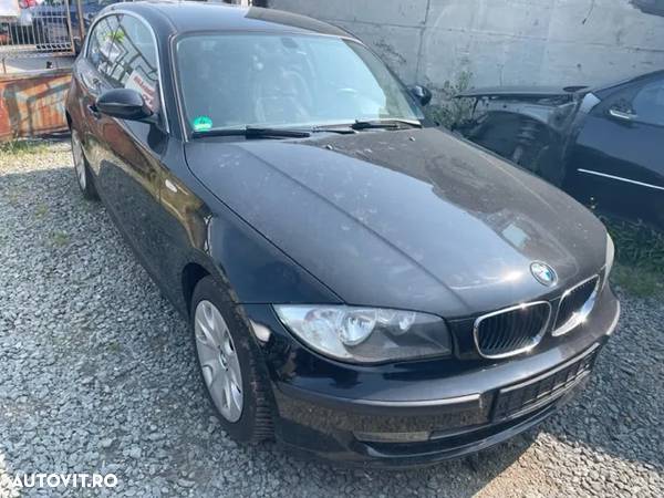 Dezmembrez BMW seria1 E87 116 I 2008 - 4