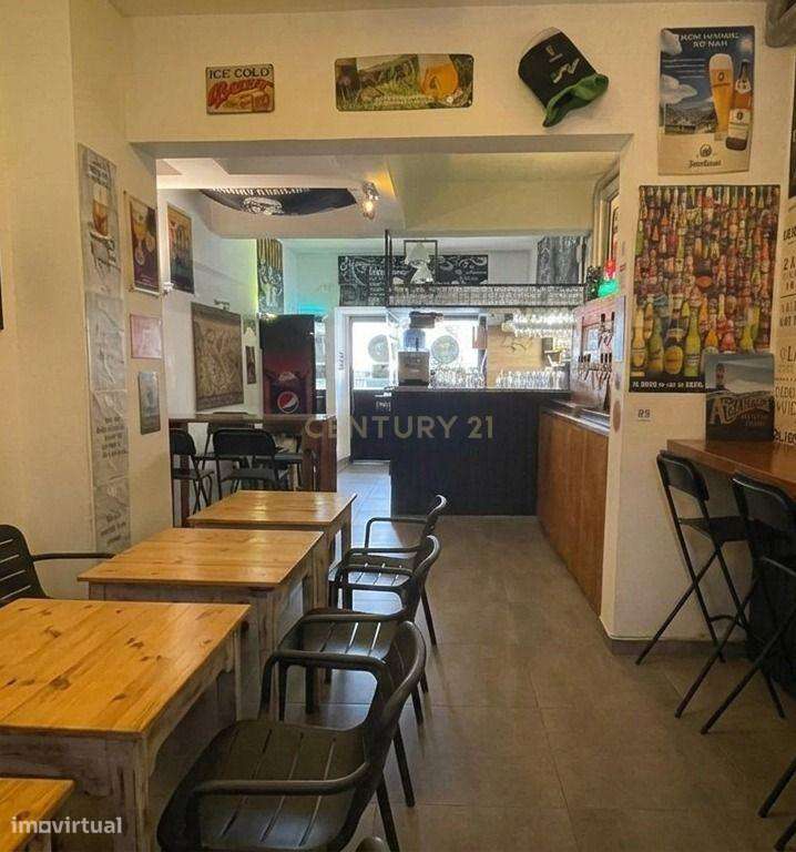 Trespasse de Cafetaria/Bar no Centro de Cascais | Negócio Pronto a Fun - Grande imagem: 2/10