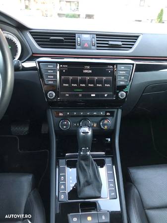 Skoda Superb Combi 2.0 TDI DSG Laurin & Klement - 16