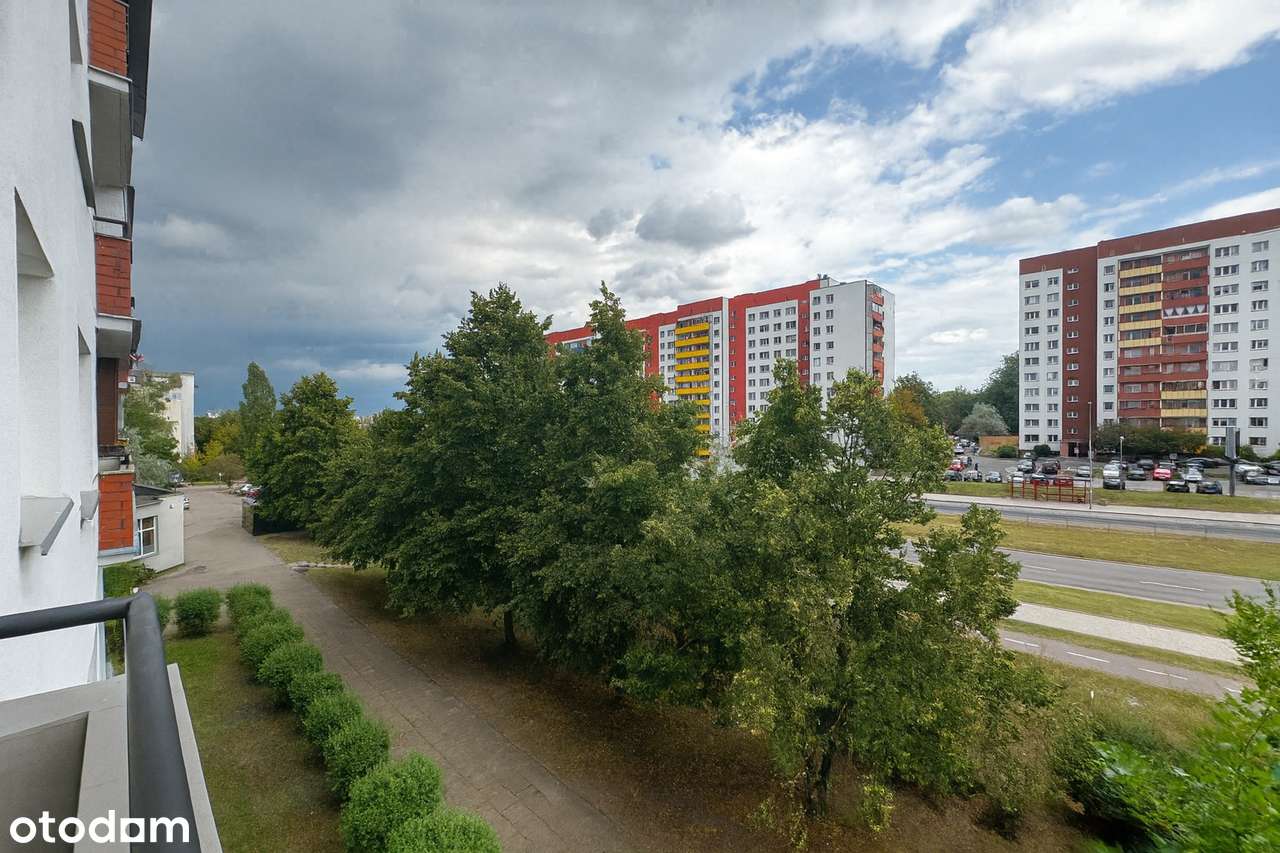 3-pokojowe mieszkanie z dużym balkonem-10