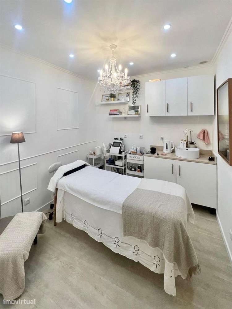 Loja - Centro Comercial / Verderena-2