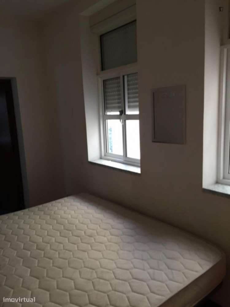 Apartamento com 1 quartos - localizado em Santo Ildefonso Porto - Grande imagem: 4/10