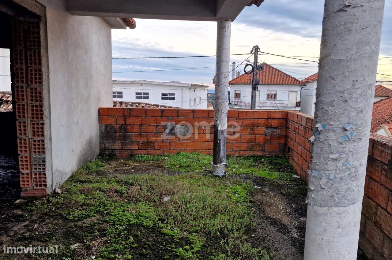 Moradia T4 em Carvalhal da Aroeira-24