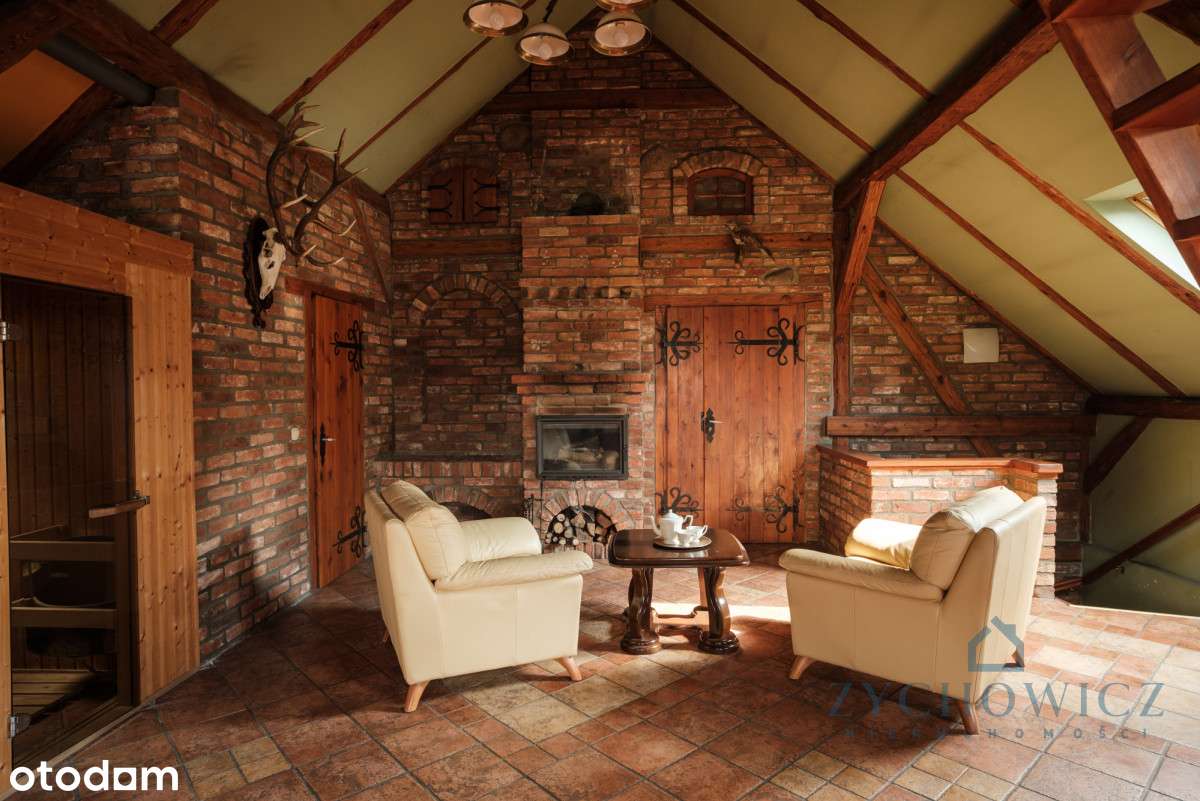 Dom w Wilkowie – przestrzeń, prywatność i natura-12