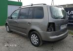 Volkswagen Touran - 4