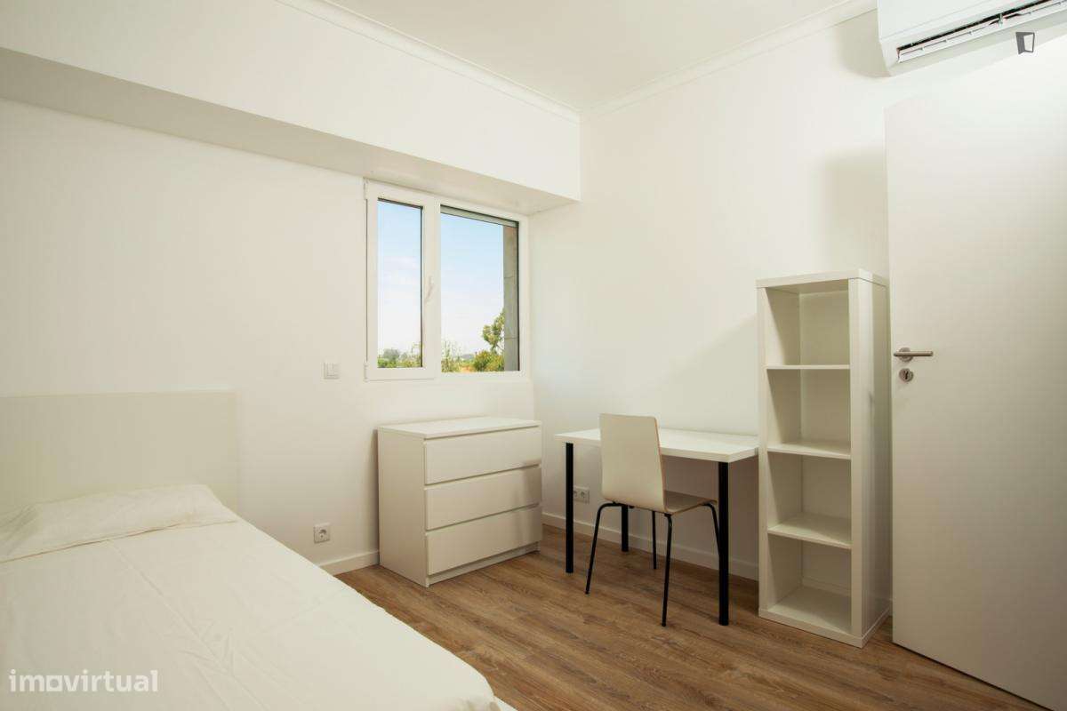 Quarto - localizado em Alvalade Lisbon - Grande imagem: 5/6