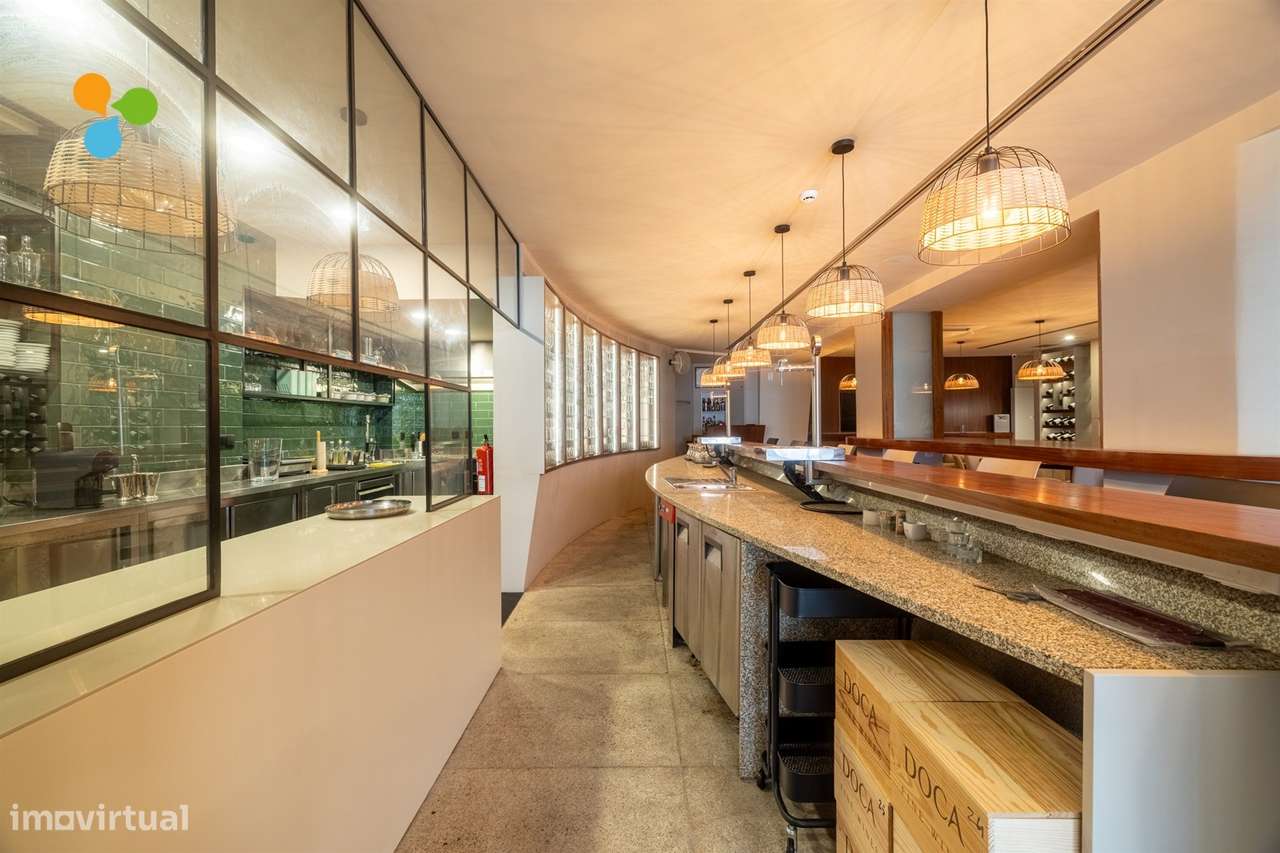 Oportunidade Única | Café/Bar Totalmente Equipado | Leça da Palmeira-13
