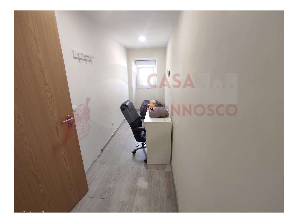 Moradia T2+1 em Zona tranquila.-7