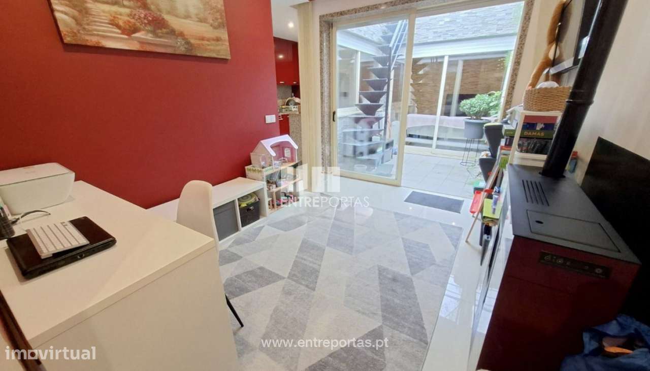 Venda de Moradia V3 Remodelada próxima do centro, na Póvoa de Varzim - Grande imagem: 4/22