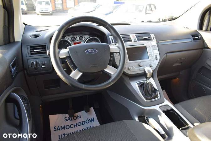 Ford Kuga - 16