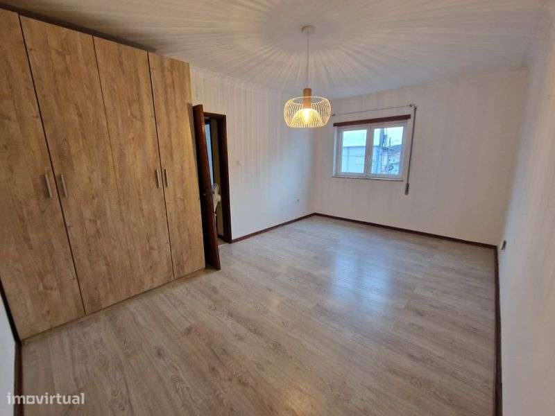 Arrendamento moradia bi familiar - Grande imagem: 5/6